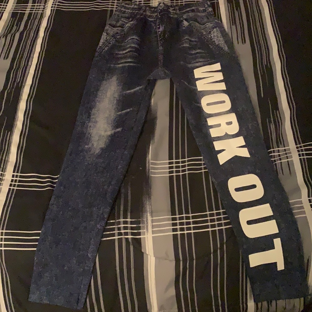Brand is unknown super stretchy jeggings